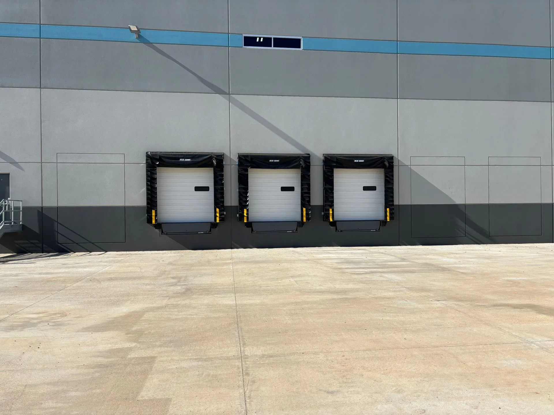 Industrial garage doors