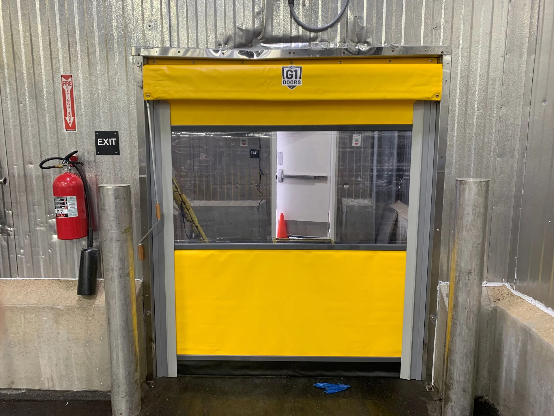 High-speed door